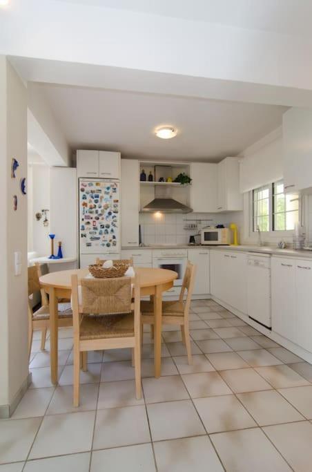 Villa Wonderful House With Private Garden Flogita Exterior foto